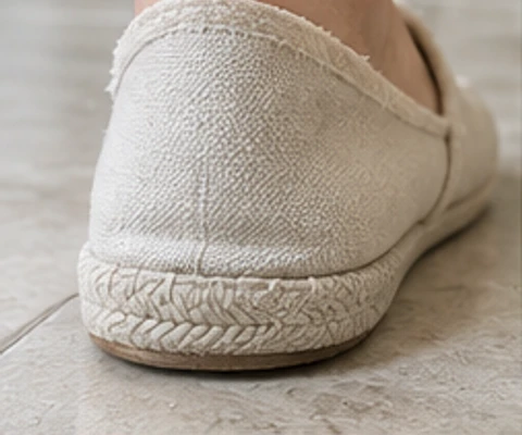 Espadrila s mekanim dijelom oko pete